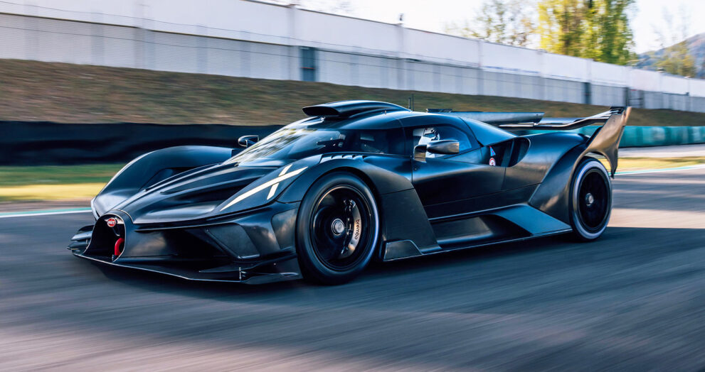 bugatti-bolide-hypercar-racetrack