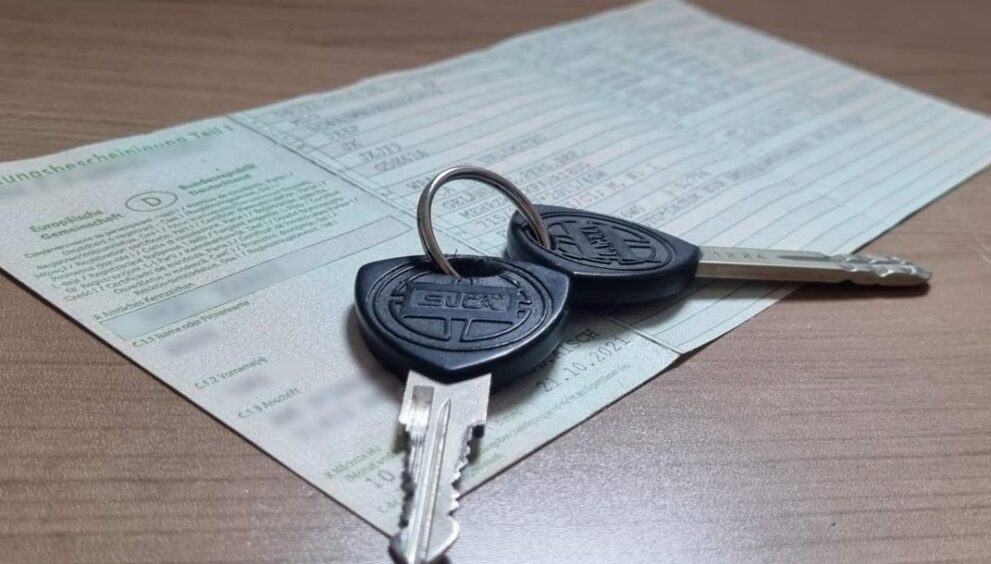 gefaelschte-fahrzeugpapiere-erkennen