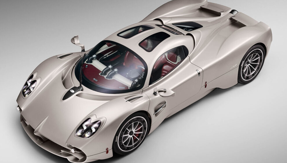 pagani-utopia-beige-seitenansicht-front