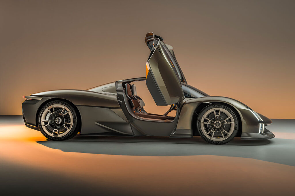 porsche-mission-x-seitenansicht-offene-tueren