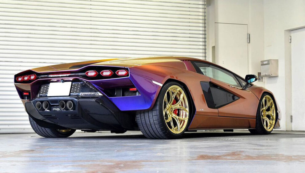 tuning-lamborghini-countach-blu-hal