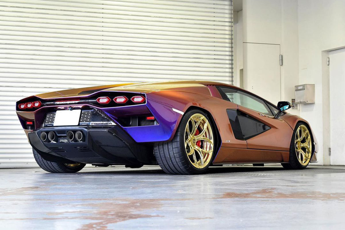 tuning-lamborghini-countach-blu-hal