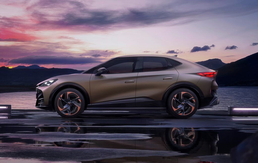 cupra-tavascan-seitenansicht