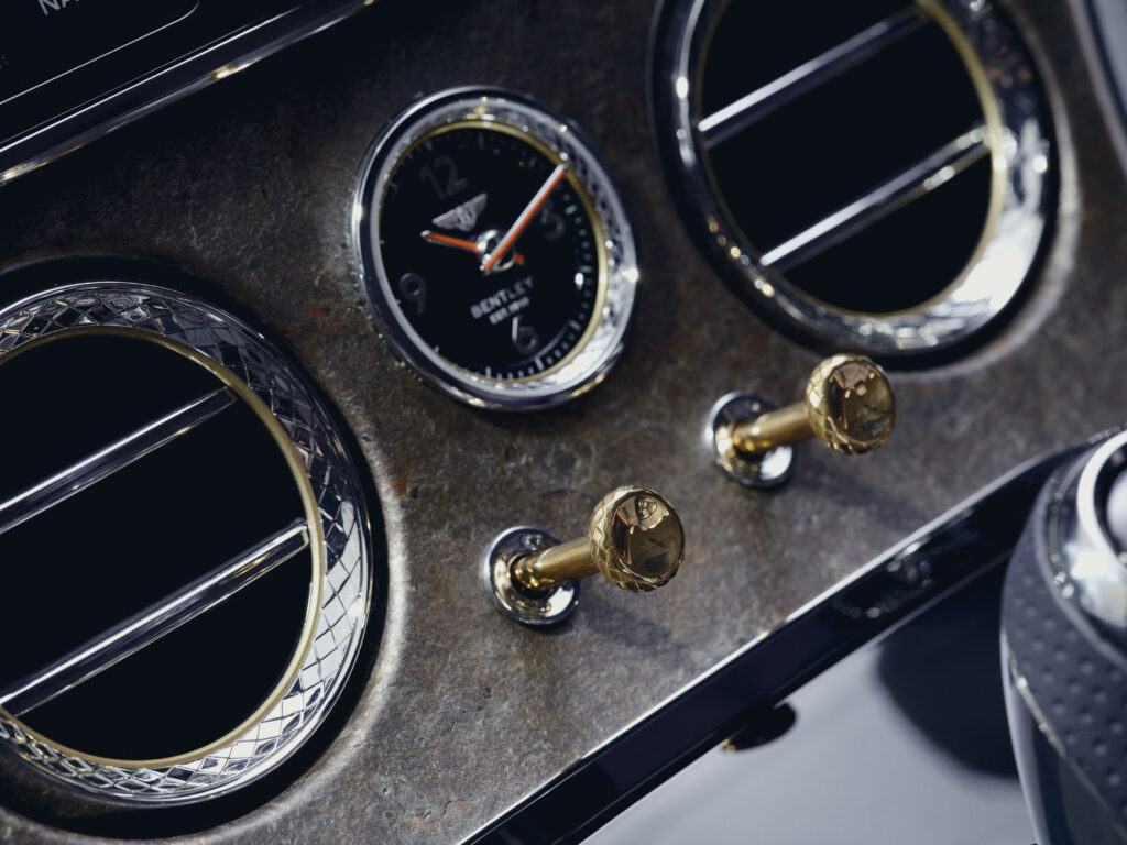 innenraum-lueftung-hebel-bentley-gold-braun