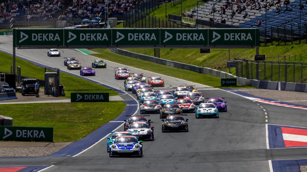 porsche-rennen-auf-rennstrecke