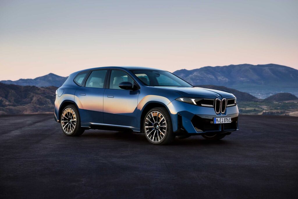 bmw-ix3-hintergrund-berglandschaft