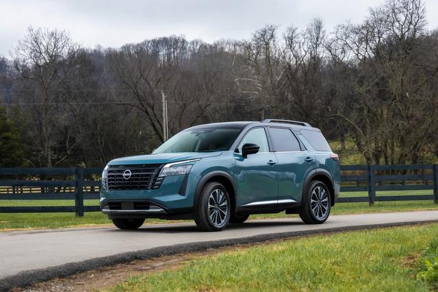 nissan-pathfinder-suv-front