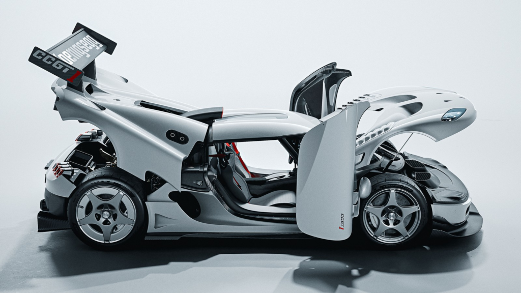 der-neue-koenigsegg-ccgt1-seitenansicht-tueren